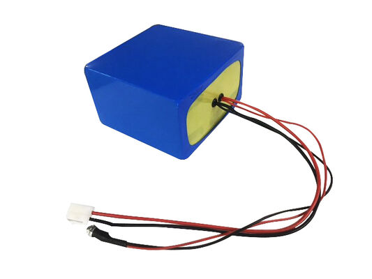 25.6V Solar Street Light Lithium Battery Smart BMS Protection For Outdoor Lighting